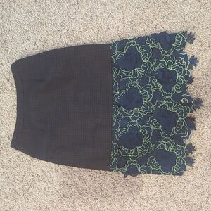 Betina skirt floral applique bottom